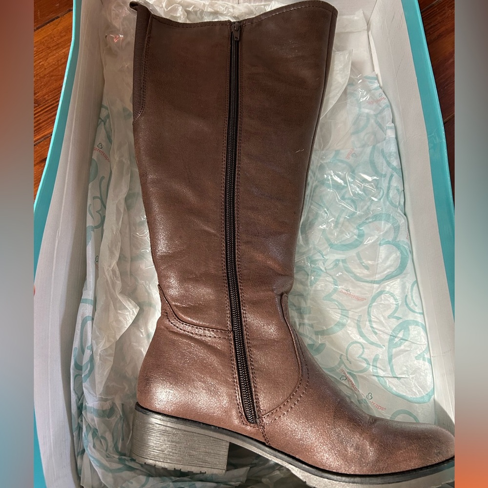 Baretraps wide calf boots